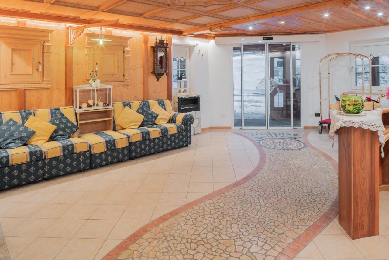 B&B Agriturismo Cesa Ciasates カナツェーイ エクステリア 写真
